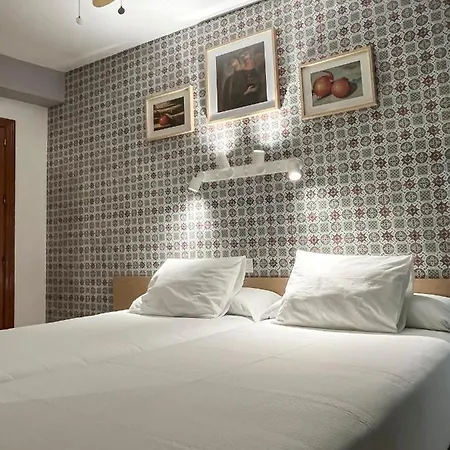 Guest house Beatriz Charming Hostal *