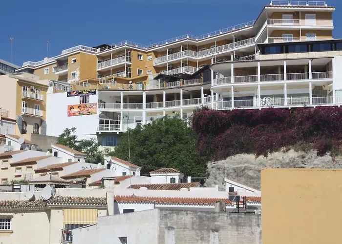 בית הארחה Beatriz Charming טורמולינוס